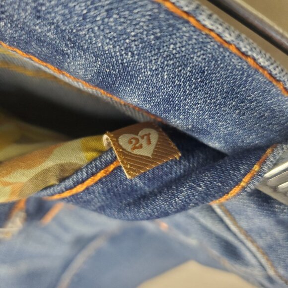 Pre-Loved Women’s Blue Dittos Skinny Flare Mid Rise Shorts Size 27 - Picture 6 of 9